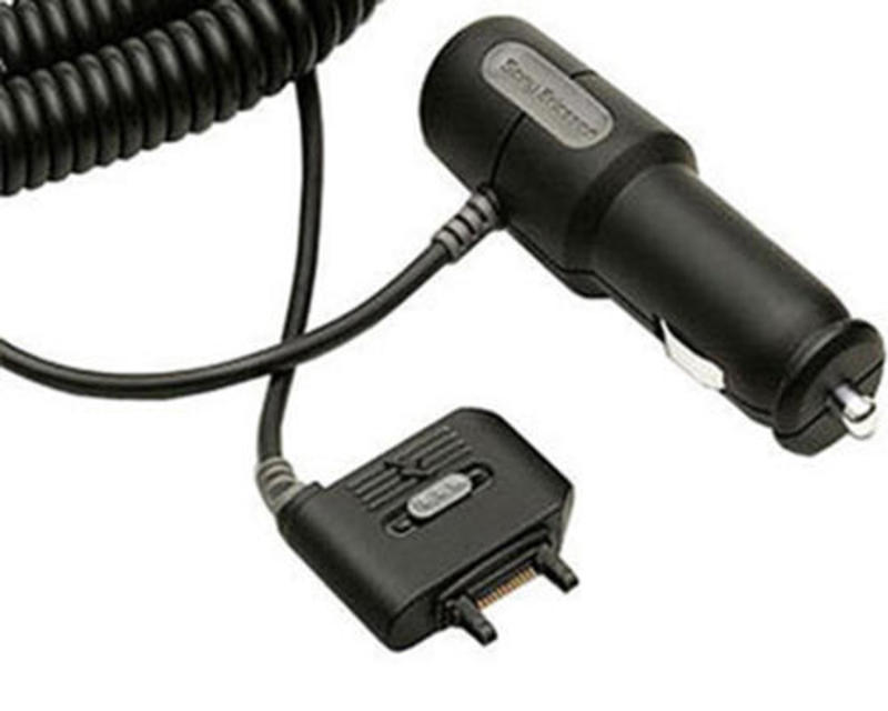 АЗУ Sony-Ericsson CLA-60 с индикатором и двумя разъемами.