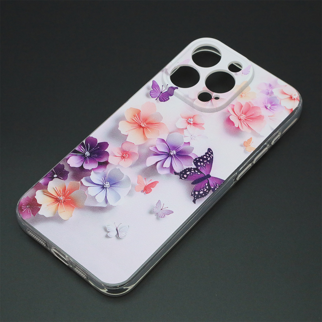 Чехол накладка для APPLE iPhone 15 Pro Max, защита камеры, силикон, рисунок цветы и бабочки Чехол накладка для APPLE iPhone 15 Pro Max, защита камеры, силикон, рисунок цветы и бабочки