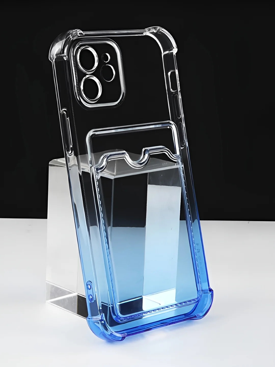 Чехол накладка SHockprOOF для APPLE iPhone 13, защита камеры, противоударный, цвет прозрачный с синим градиентом