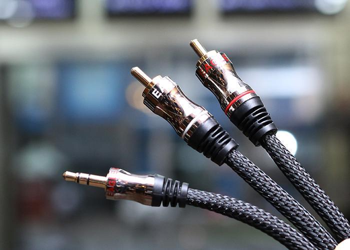 Кабель 3.5st M/2 RCA M Eagle Cable 0.8 m 10071108 Deluxe.