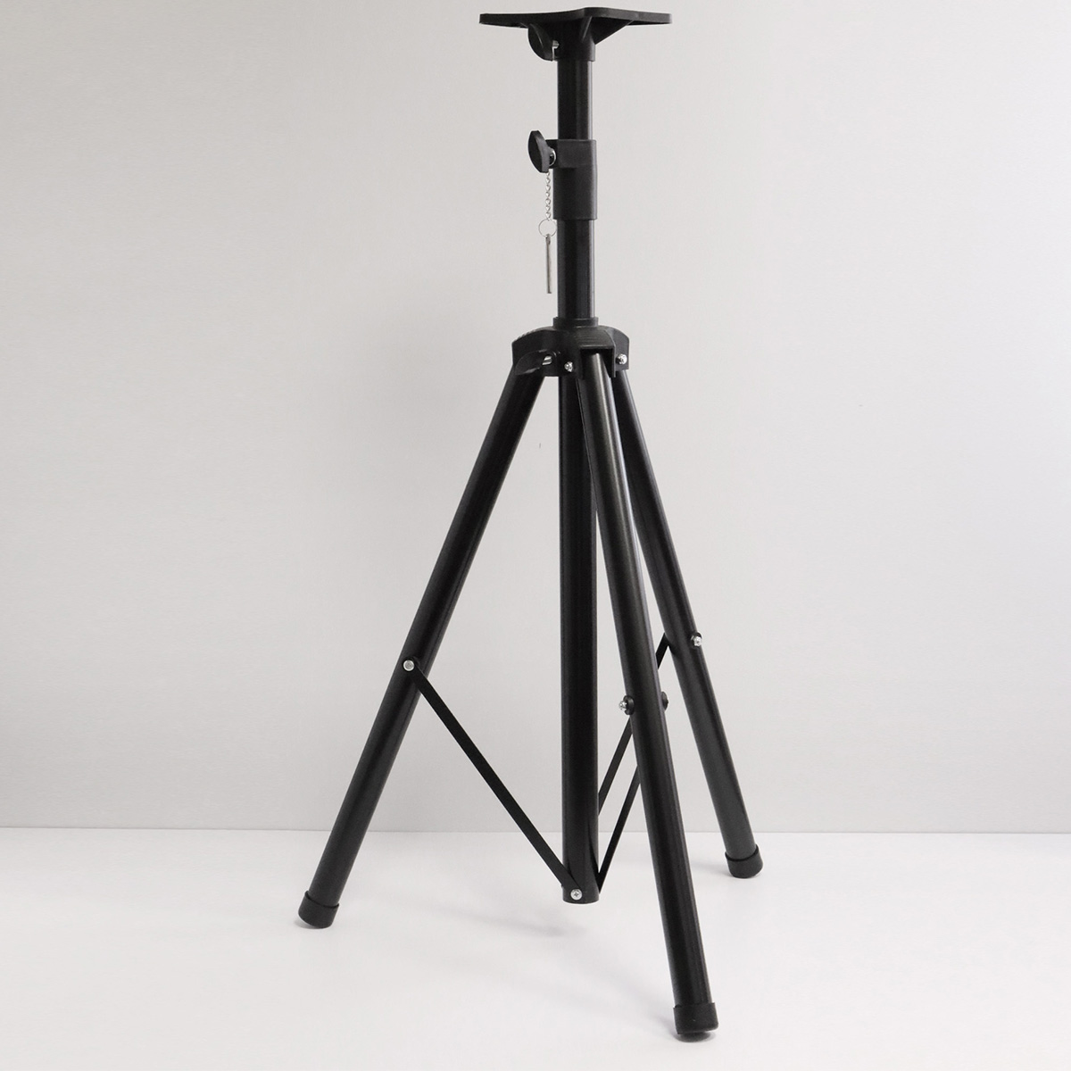 Штатив, стойка профессиональная для аудиоколонки, speaker stand, с площадкой, регулировка высоты 90 - 180 см, цвет черный Штатив, стойка профессиональная для аудиоколонки, speaker stand, с площадкой, регулировка высоты 90 - 180 см, цвет черный