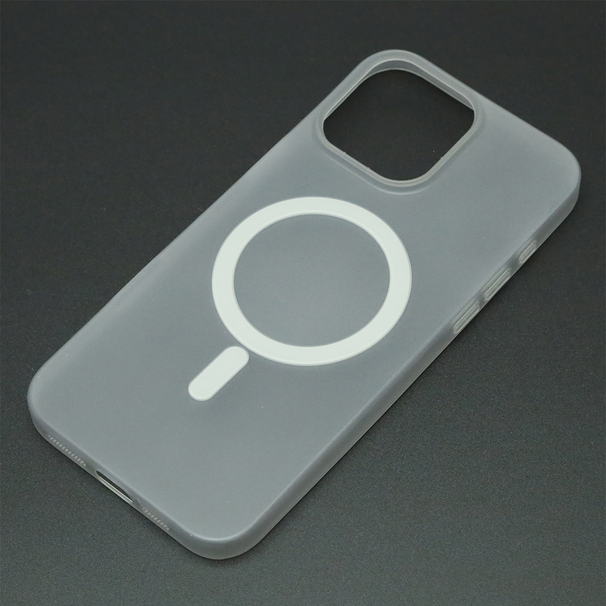 Чехол накладка Sky Armor с поддержкой MagSafe для APPLE iPhone 16 Pro Max, матовый, цвет прозрачно серый