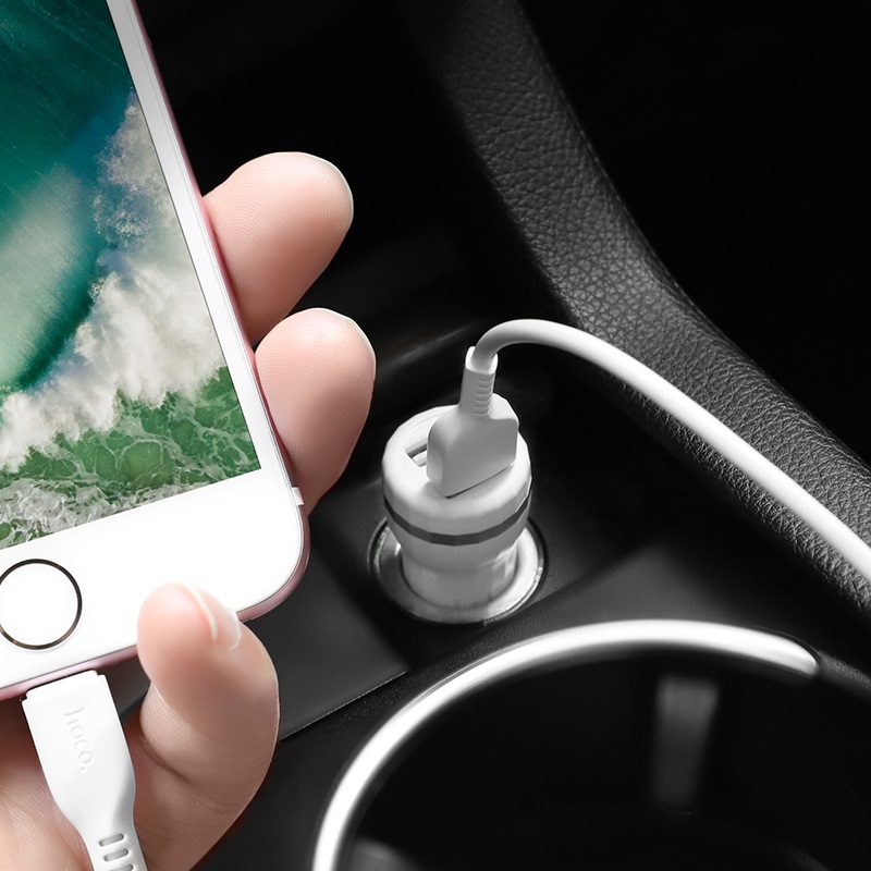 АЗУ (Автомобильное зарядное устройство) HOCO Z27 Staunch, 2 USB, кабель Lightning 8 pin, цвет белый | Последняя цена