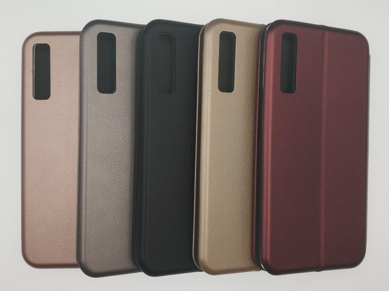 Чехол-книжка на силиконовой основе для SAMSUNG GALAXY A7 (2018) материал экокожа цвет золотой.