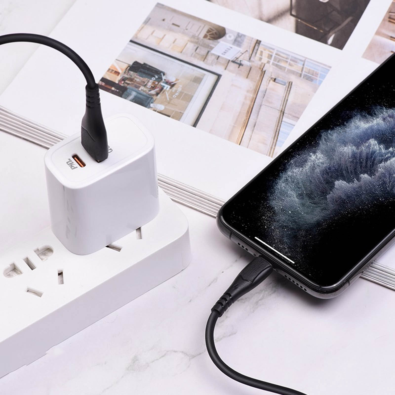 Кабель BOROFONE BX37 Wieldy Lightning 8 pin, 2.4A, длина 1 метр, цвет черный