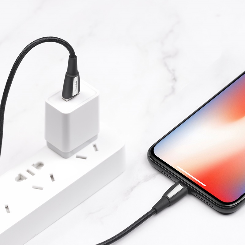 Кабель HOCO X39 Titan Lightning 8 pin, 2.4A, длина 1 метр, нейлоновая оплетка, цвет черный